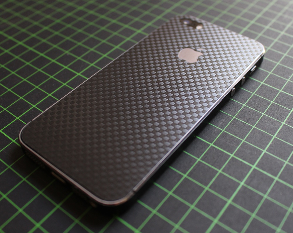 iPhone Aufkleber / Sticker 3D Struktur für iPhone 4/4S/5/5S - Carbon schwarz - Chessboard