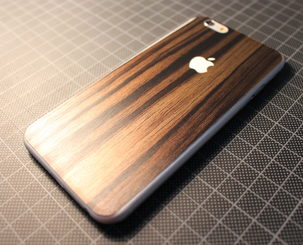 iPhone 6 / 6S / 6 Plus / 6S Plus / 7 Aufkleber / Sticker / Skin. 3D Aufkleber für die Rückseite. - 3D Holz, metallic, braun