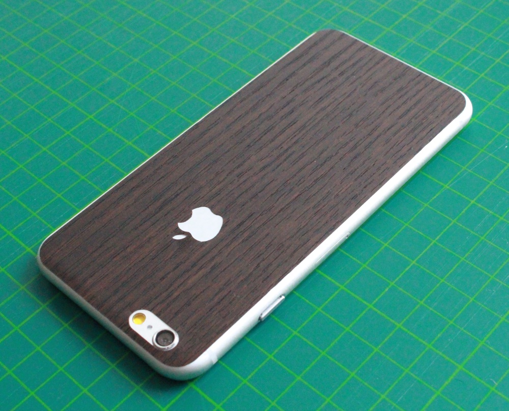 iPhone 6 / 6S / 6 Plus / 6S Plus / 7 Aufkleber / Sticker / Skin. 3D Aufkleber für die Rückseite. - 3D Holz, braun