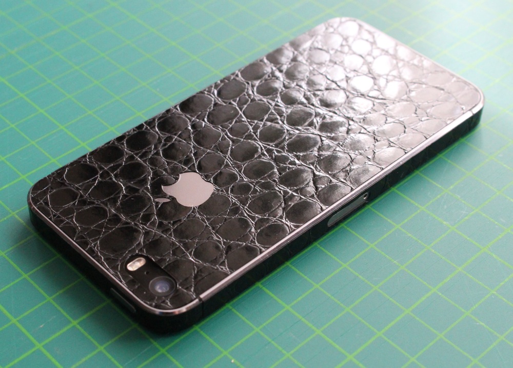iPhone Aufkleber / Sticker 3D Struktur für iPhone 4/4S/5/5S - Alligator Black - Sonderedition