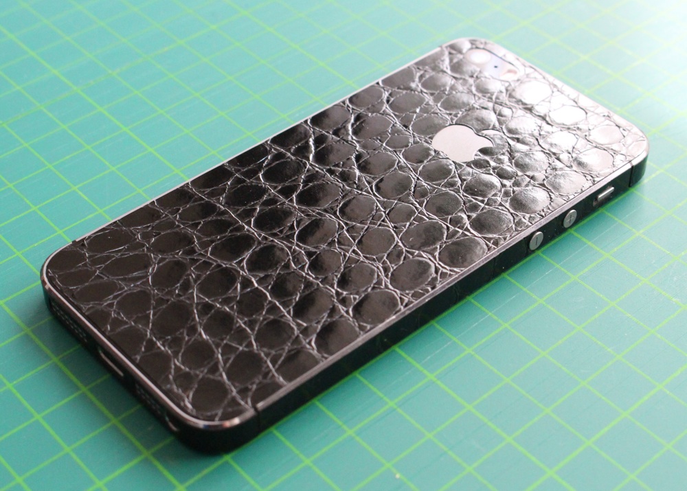 iPhone Aufkleber / Sticker 3D Struktur für iPhone 4/4S/5/5S - Alligator Black - Sonderedition